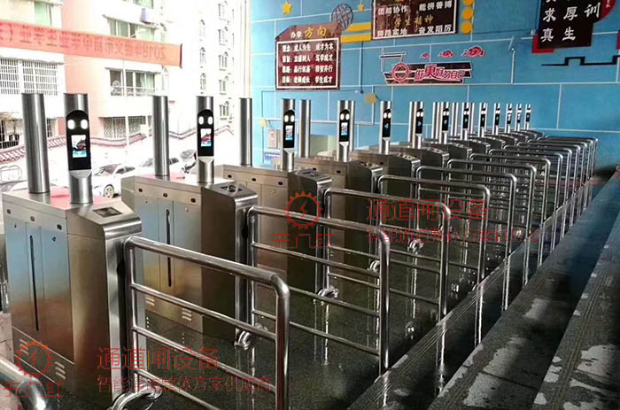 學(xué)校人臉識(shí)別閘機(jī)系統(tǒng)案例